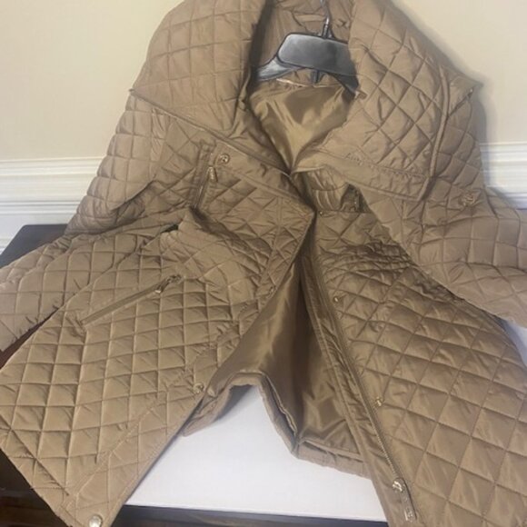 Calvin Klein Quilted Hooded Puffer Jacket - Tan/brown, size L - Picture 3 of 7